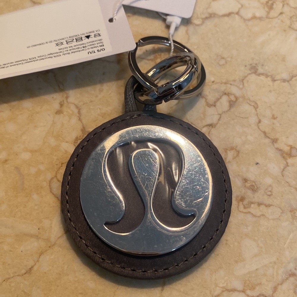 Lululemon key chain new with tags - Picture 4 of 4